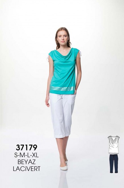Комплект женский темно-синие бриджи и белая блуза (Relax 737179)