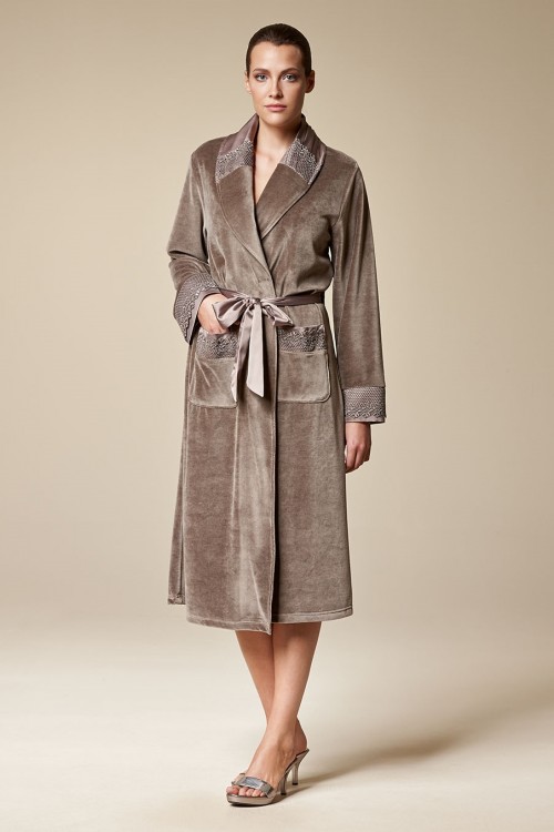 Женский велюровый халат на запах (R465027) - купить по цене 5 890 руб. винтернет магазине в Москве